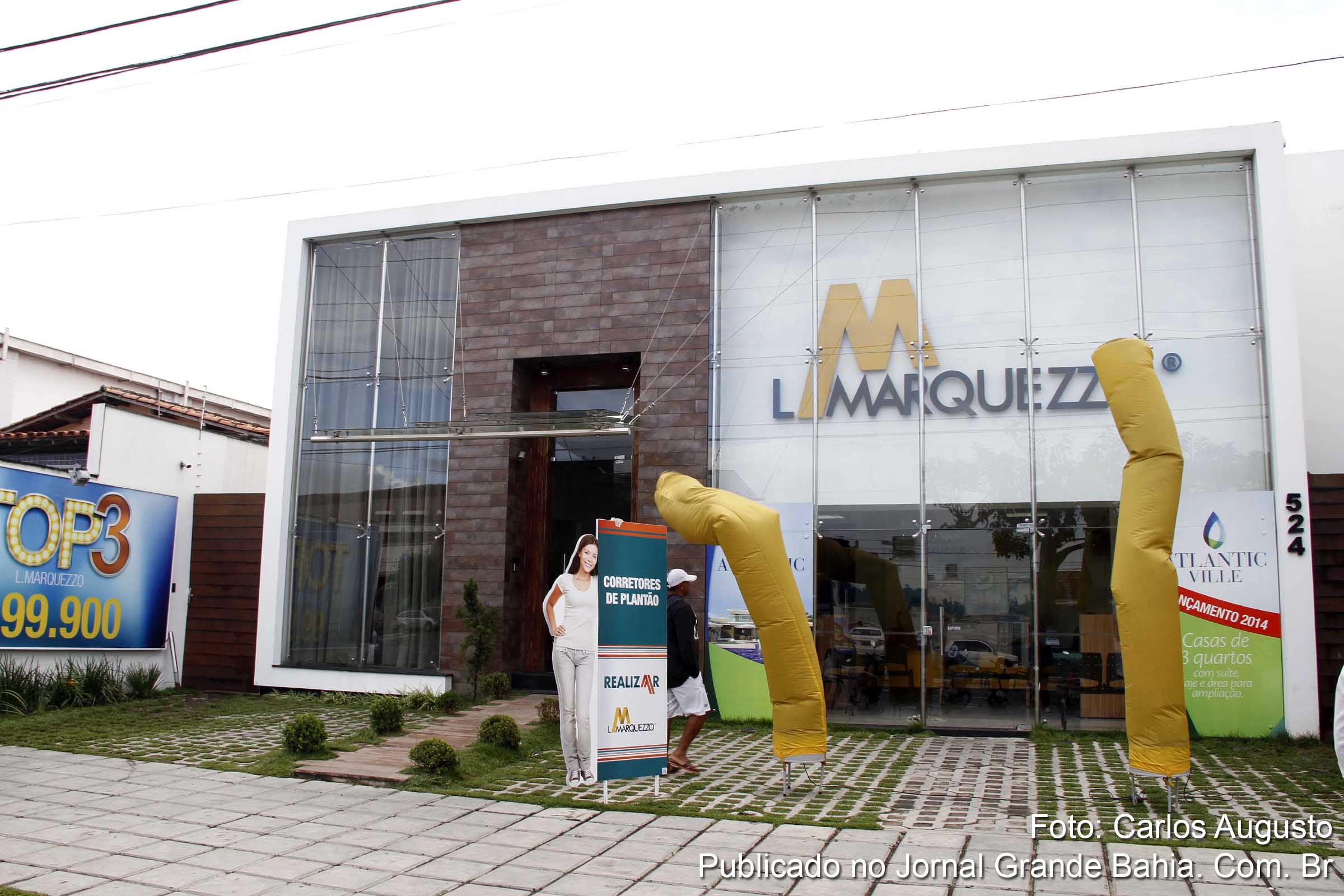 Fachada da sede da Construtora LMarquezzo, localizada na Avenida Maria Quitéria, em Feira de Santana.