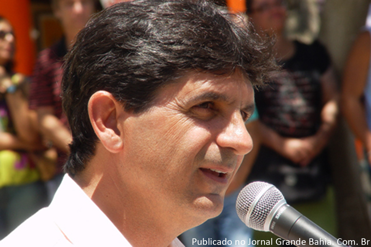 O PSDB anunciou a pré-candidatura do Professor Claudionor Dutra à Prefeitura de Vitória da Conquista nas eleições de 2012.