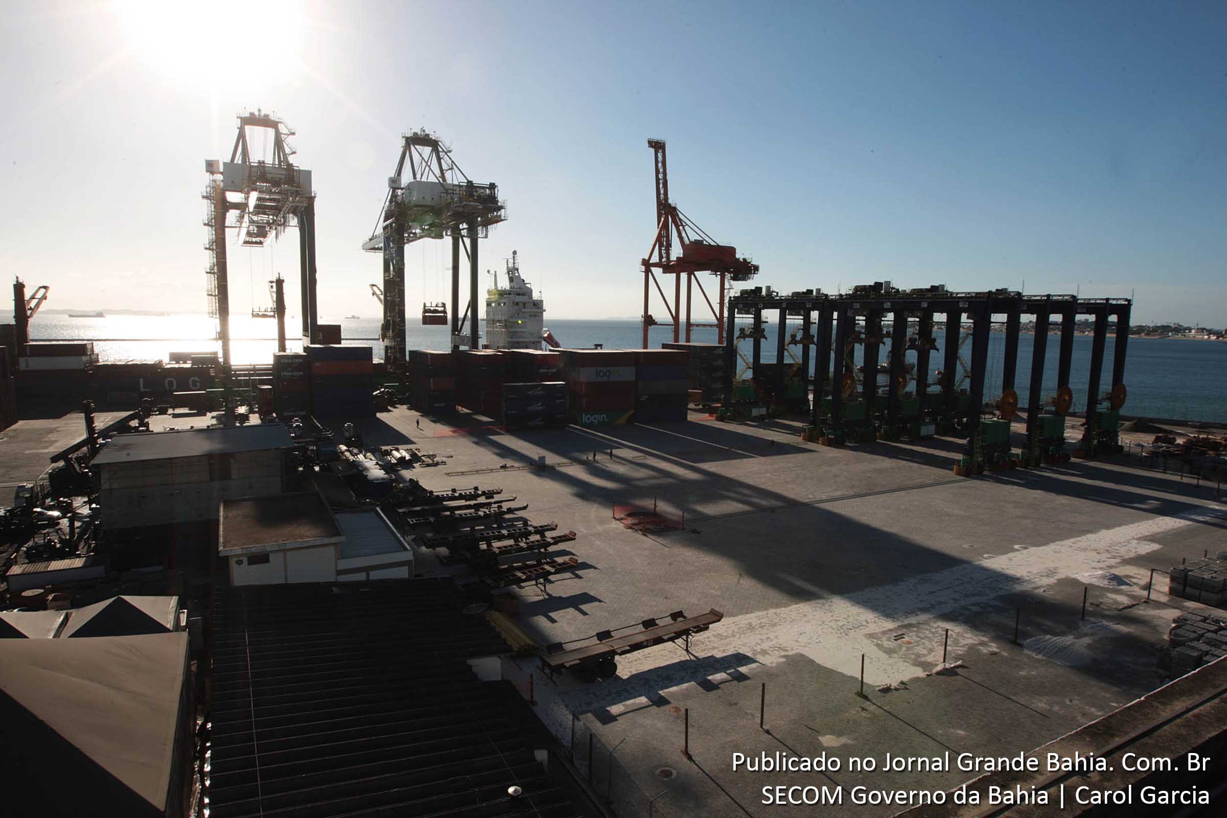 Porto de Salvador tem projeção de ampliação da movimentação de cargas.