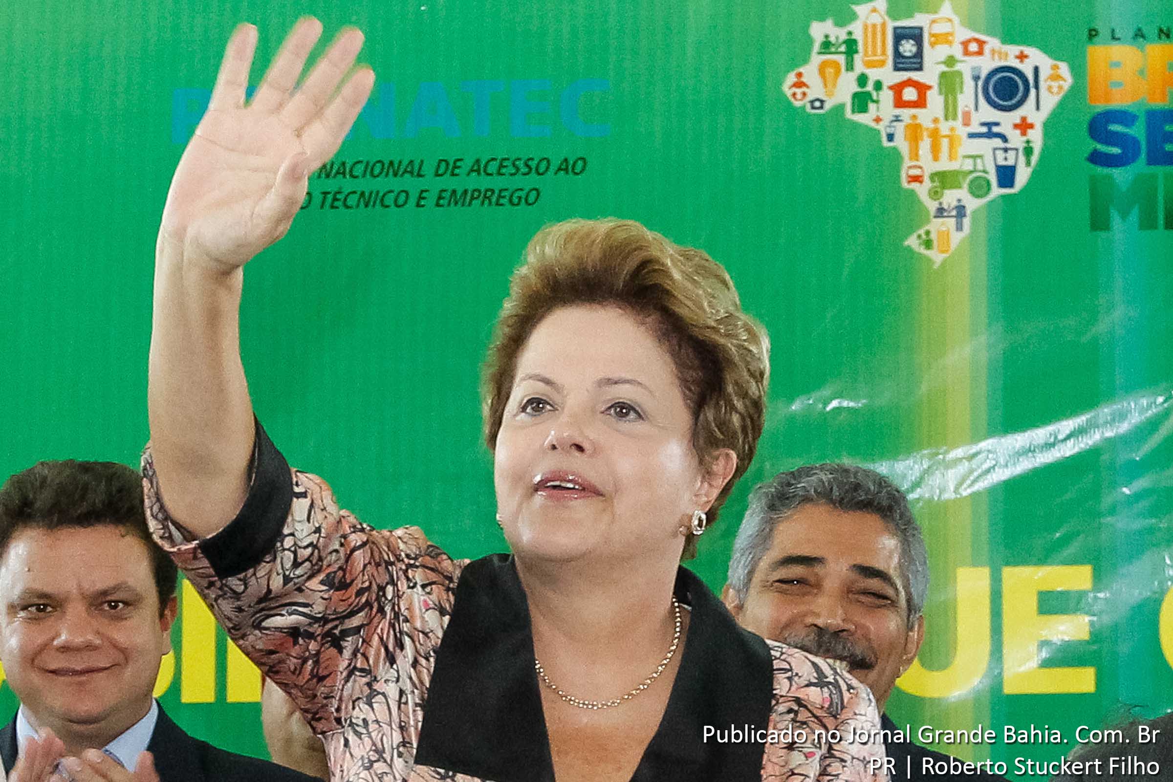 Pesquisa CNT/MDA mostra vitória da presidenta Dilma Rousseff, seja o candidato do PSB Eduardo Campos ou Marina Silva, mas o desejo por mudança está claro.