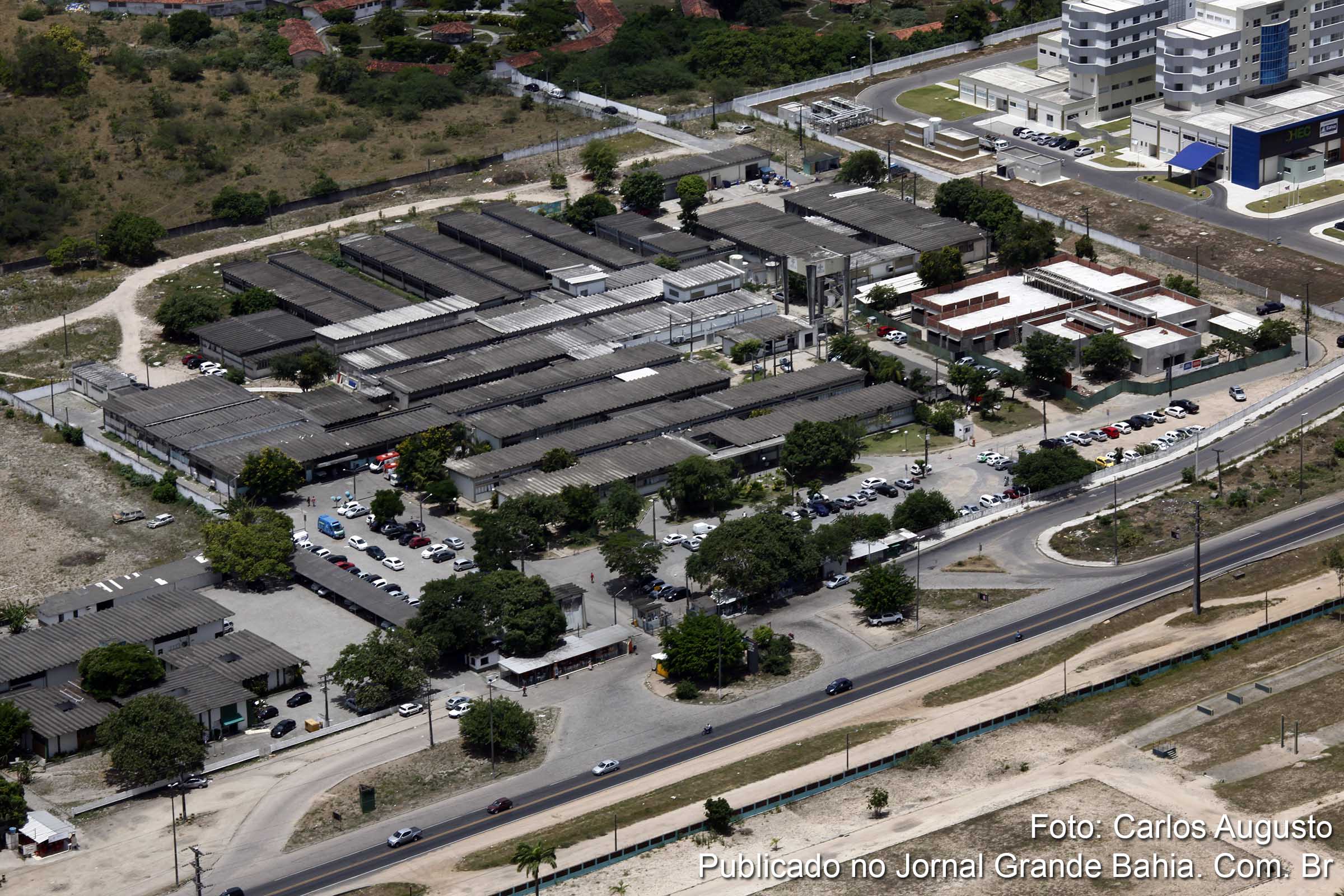 Vista aérea do Hospital Geral Cleriston Andrade, em Feira de Santana. (Foto: Carlos Augusto | Jornal Grande Bahia)
