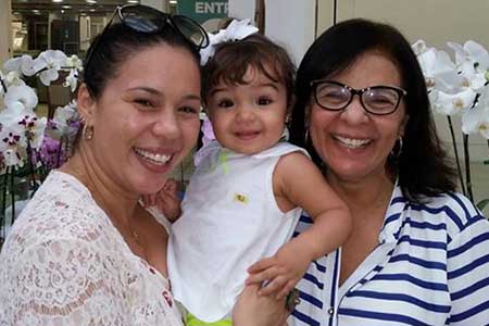 Três gerações da família Costa Gama: Iza, Milena e Mariana.