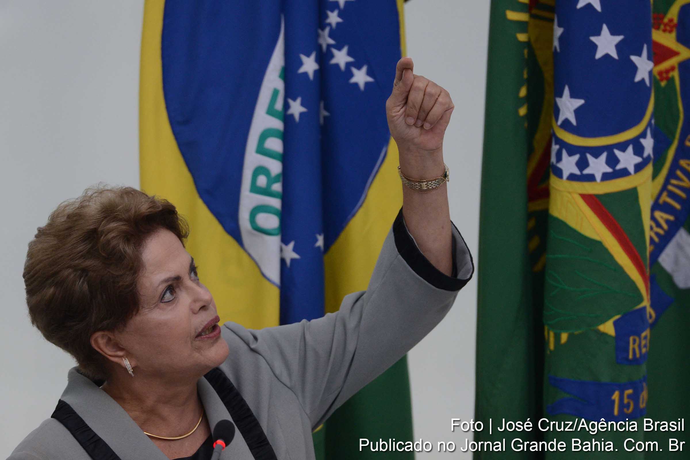 Dilma Rousseff: "O Congresso não tem sido adverso para o meu governo. Sempre que compreenderam, sempre que foi explicado, sempre que foi debatido antes, o Congresso foi bastante sensível, tem sido sensível. Eu não vejo um embate".