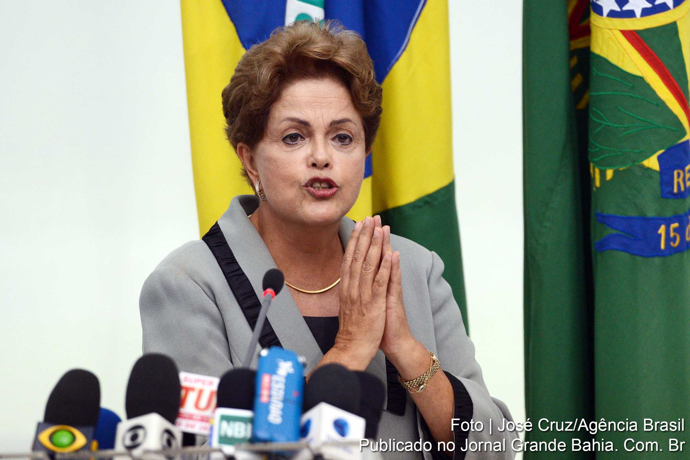Falta de perfil negociador para lidar com o Congresso e restrições dentro do próprio PT complicam situação da presidenta Dilma Rousseff no momento em que ela enfrenta escândalos, crise econômica e até pressão por impeachment.