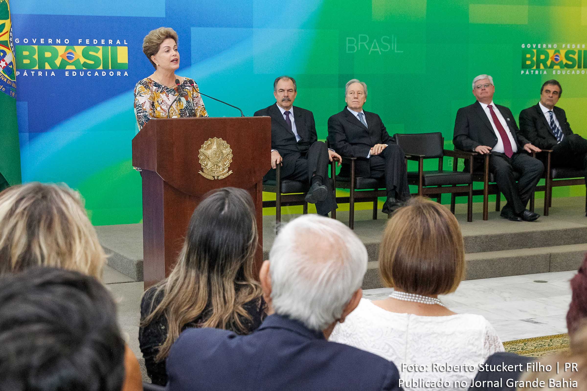 Presidenta Dilma Rousseff encaminha proposta para criação de tributo.