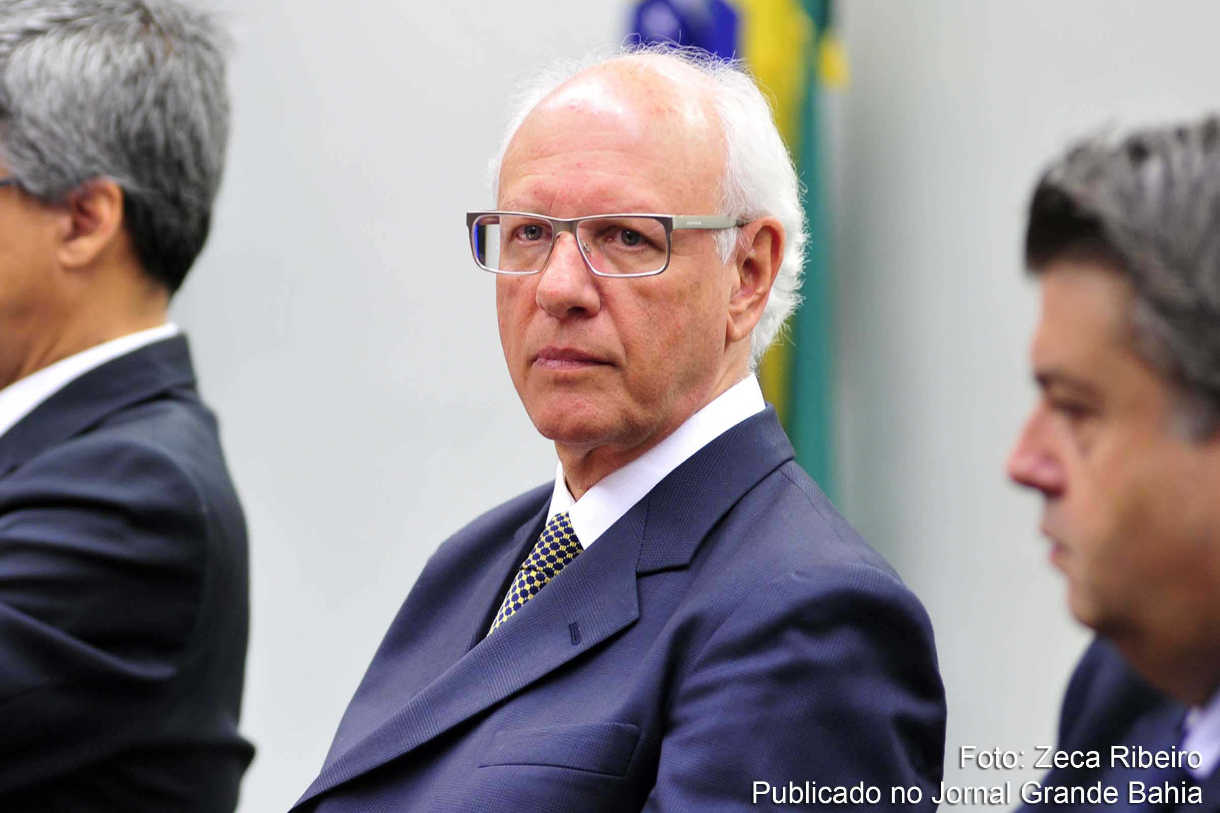 O juiz federal Sérgio Moro condenou o ex-vice presidente da empreiteira Engevix Gerson Almada a 19 anos de prisão pelos crimes de corrupção e lavagem de dinheiro.