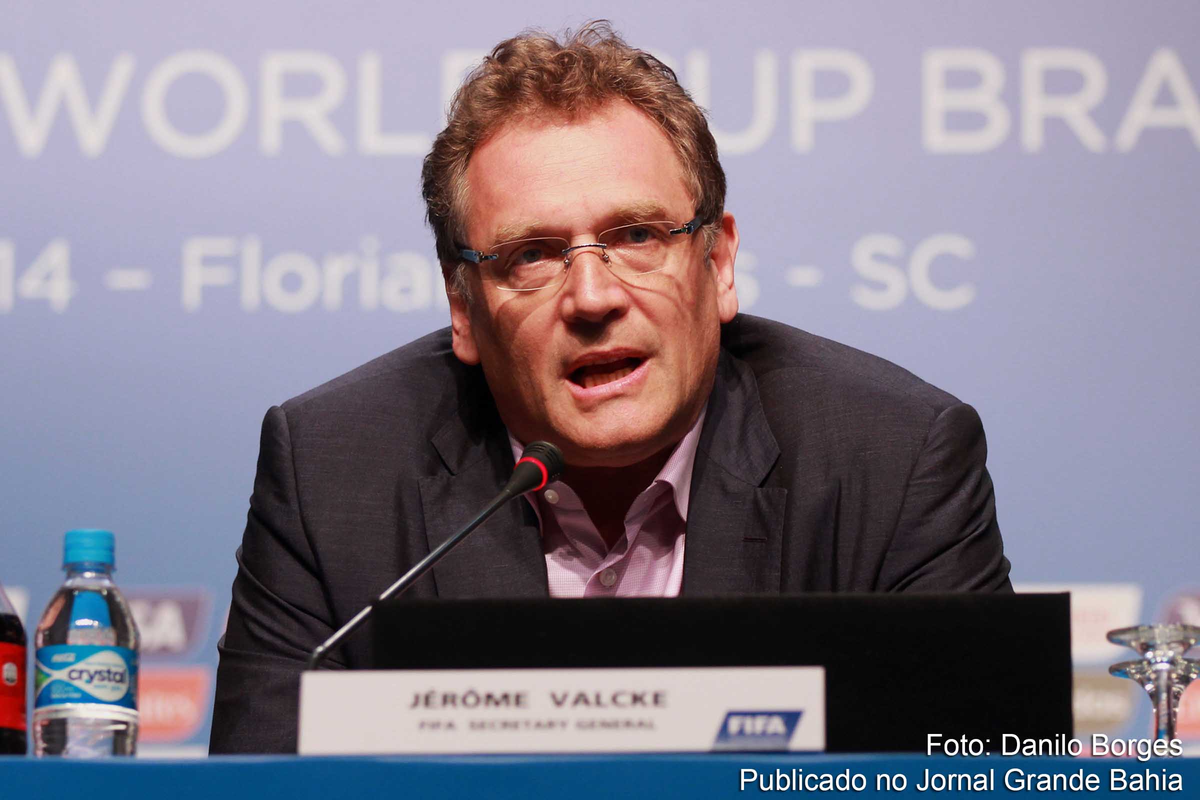 Fifa demite secretário-geral Jérôme Valcke.