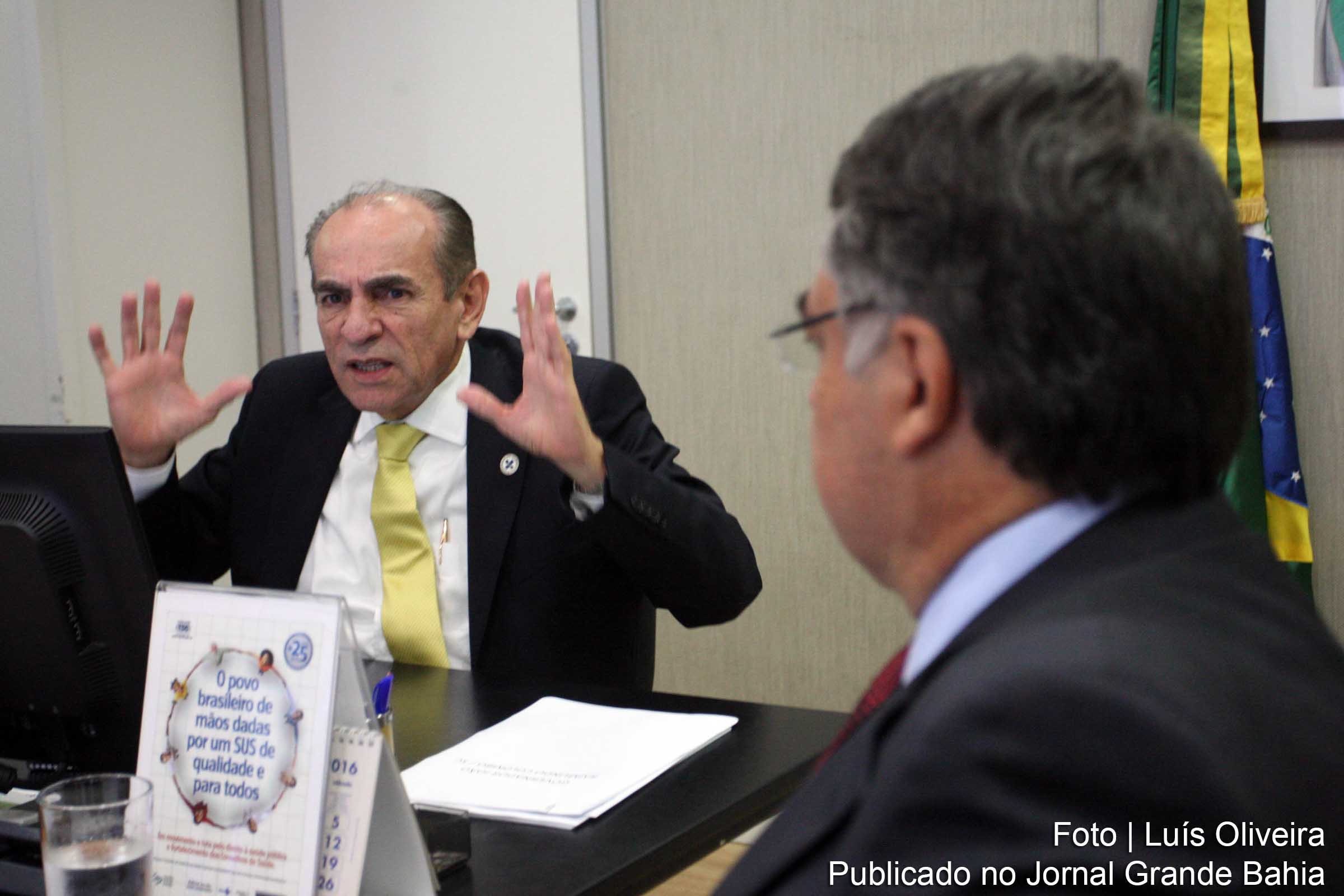 Marcelo Costa e Castro renuncia comando do Ministério da Saúde.