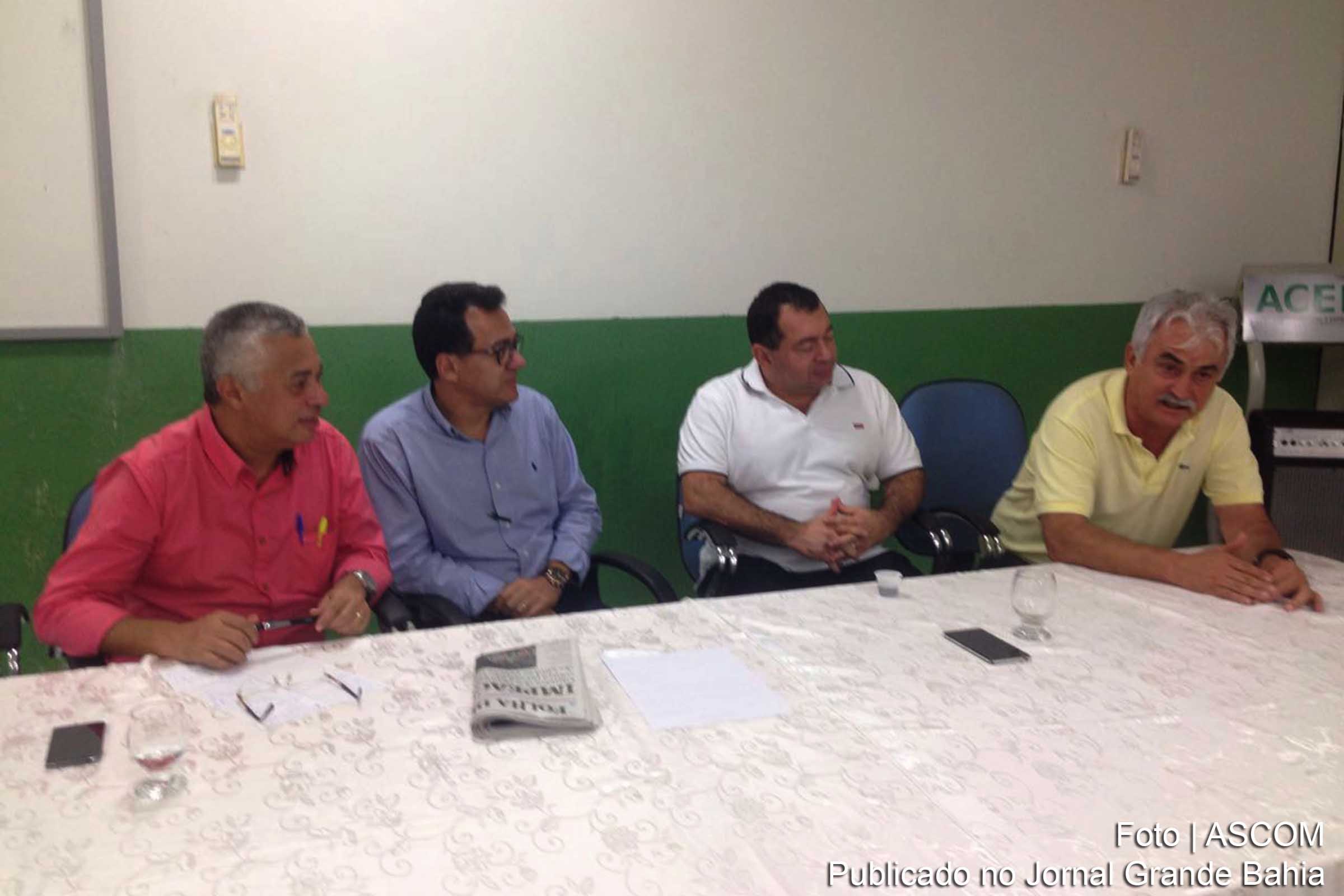 Jair Onofre, Marcelo Alexandrino, Luis Mercês e Humberto Cedraz, durante palestra na ACEFS.