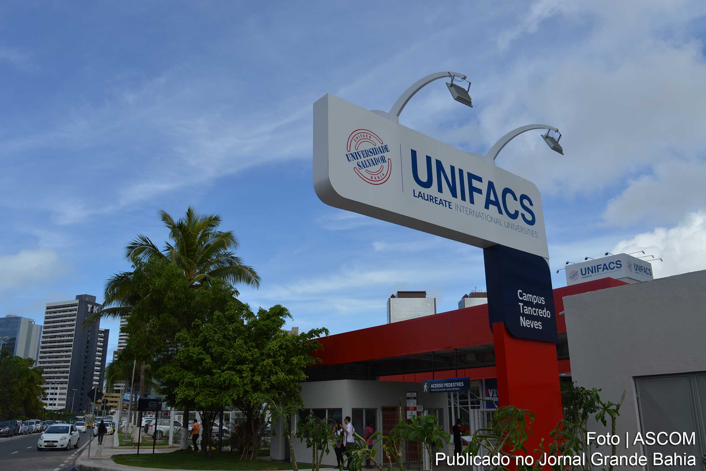 Fachada do campus da Universidade Salvador (UNIFACS), em Salvador.