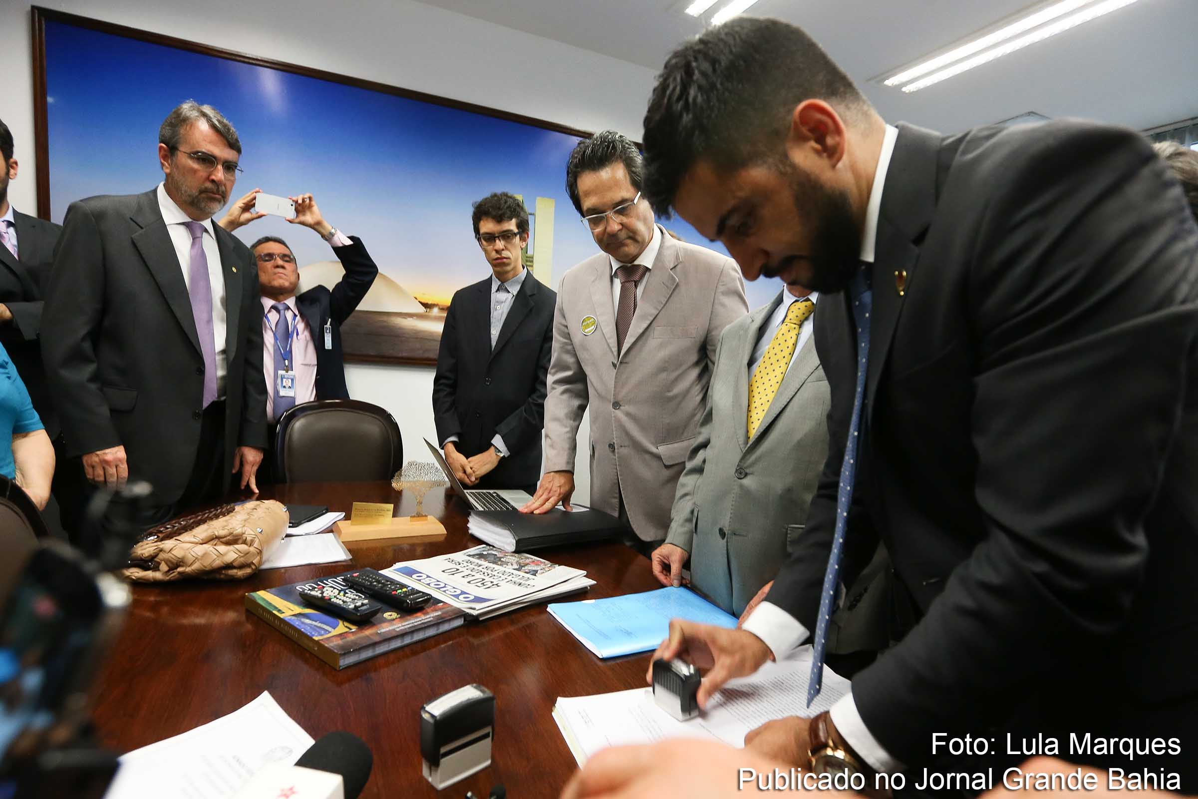 Juristas protocolaram no Senado Federal um pedido de impeachment contra o ministro Gilmar Mendes