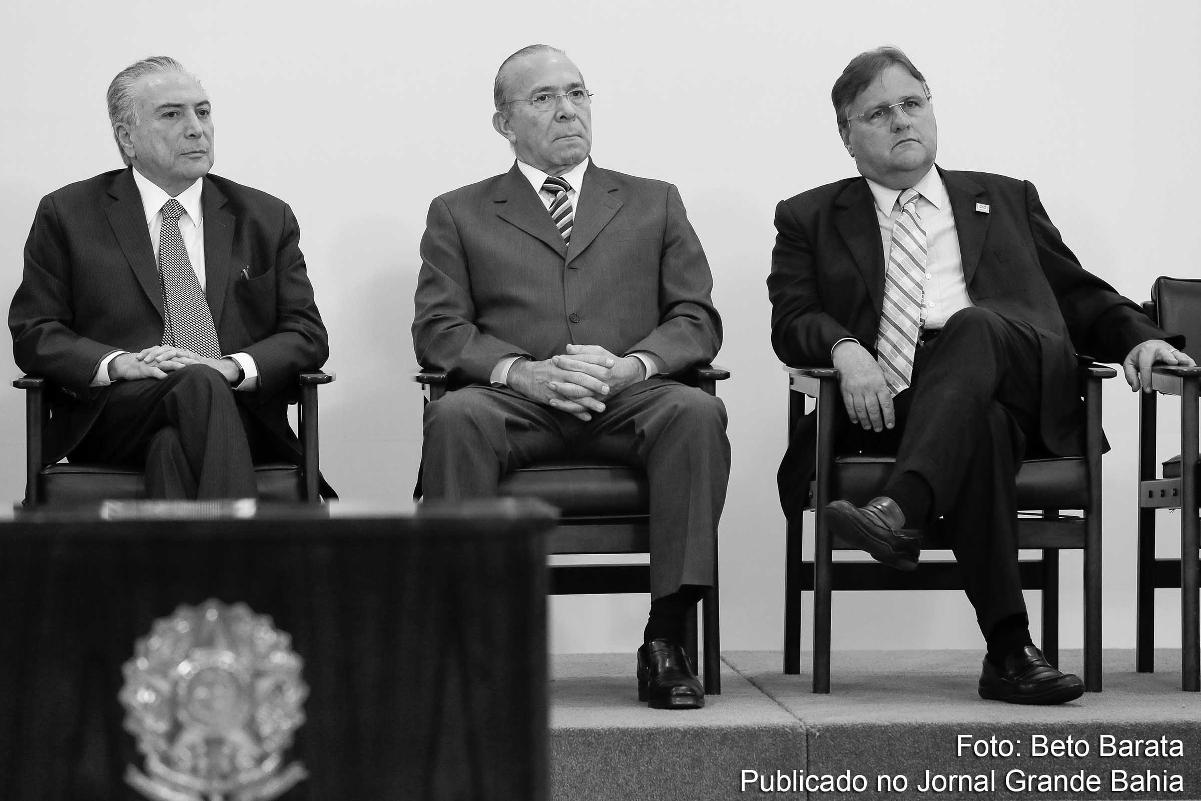 Presidente Michel Temer, ministro Eliseu Padilha e ex-ministro Geddel Vieira Lima unidos no Caso La Vue.