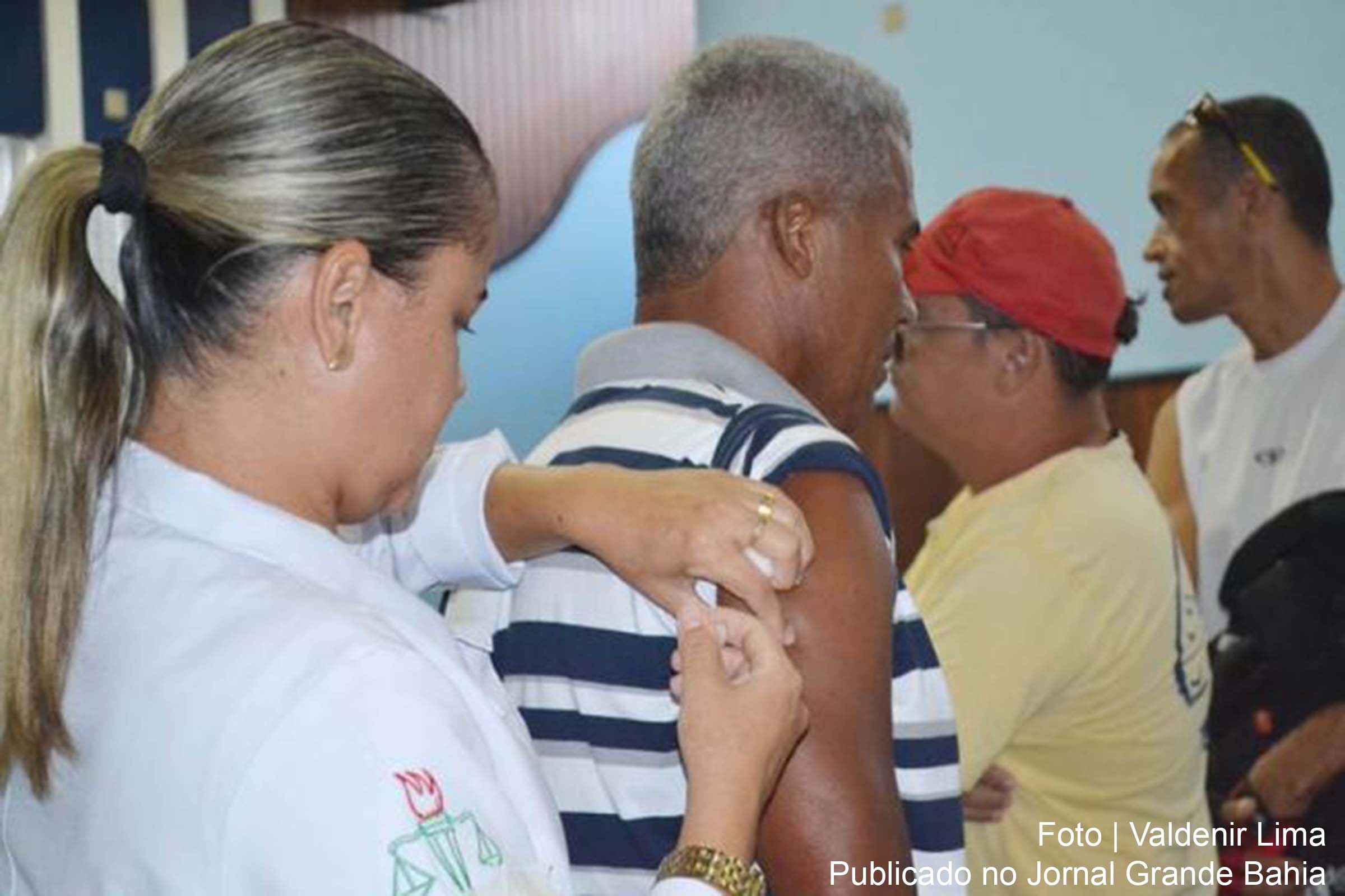 10 mil pessoas foram vacinadas contra a febre amarela no final de semana em Feira de Santana.