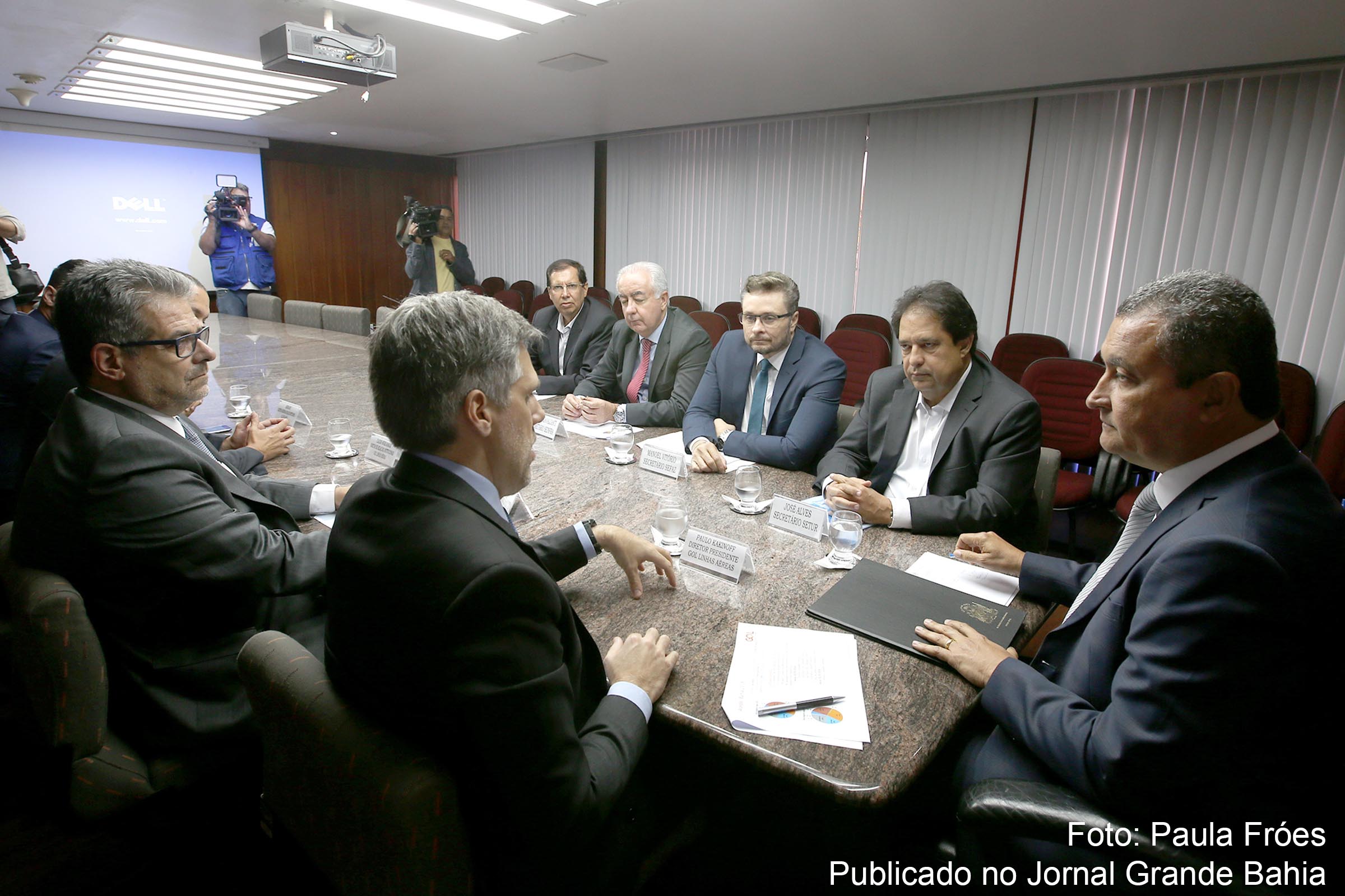 Governador Rui Costa assina acordo com a GOL Linhas Aéreas para novo voo internacional na Bahia.