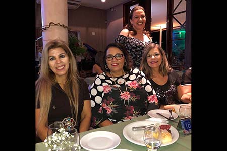 Na inauguração do restaurante Boi & Brasa estiveram as senhoras Kika Larangeira, Alfreda Xavier, Antonia Carlinda e Licia Silva.