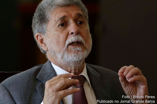 Celso Amorim critica politica externa do Governo Temer para Venezuela. 