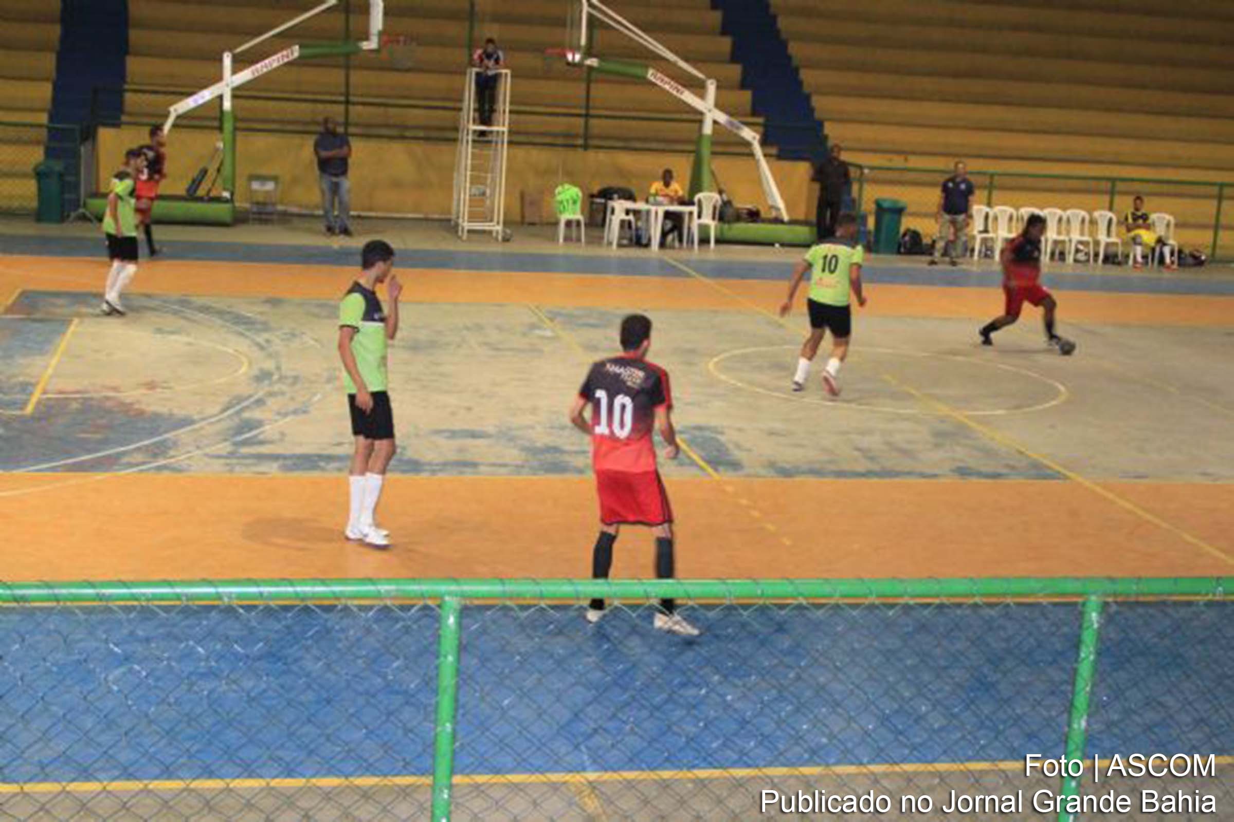 Partida do Campeonato Aberto de Futsal.