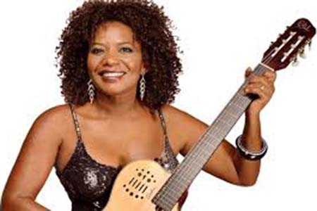 O projeto ‘O Violão e a Palavra’ será este ano com a cantora Margareth Menezes, integrando a programação da Feira do Livro de Feira de Santana (Flifs).