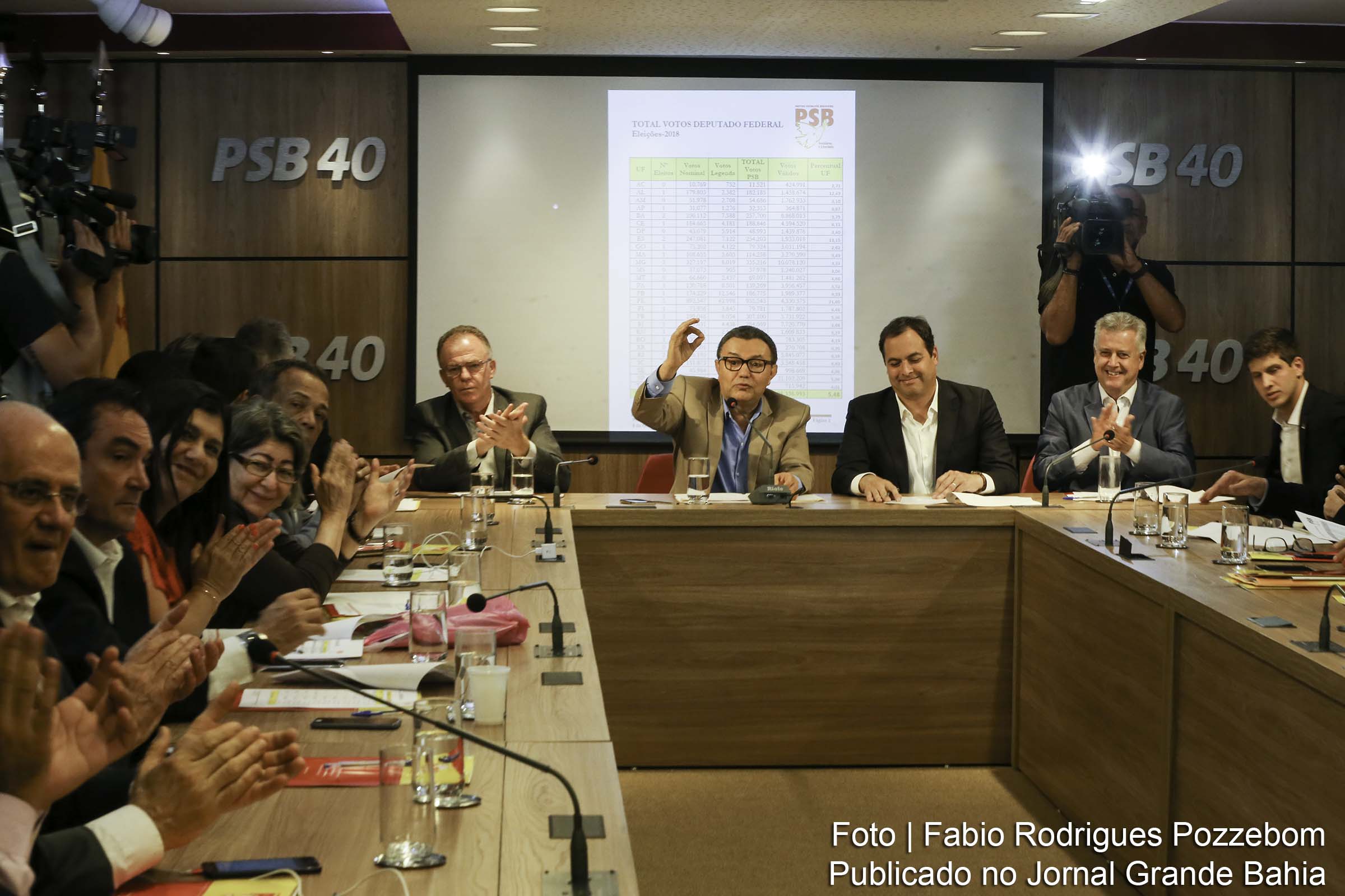 A Comissão Executiva Nacional do PSB se reúne para análise dos resultados do primeiro turno das eleições gerais e definição sobre a posição do partido para o segundo turno da disputa presidencial.