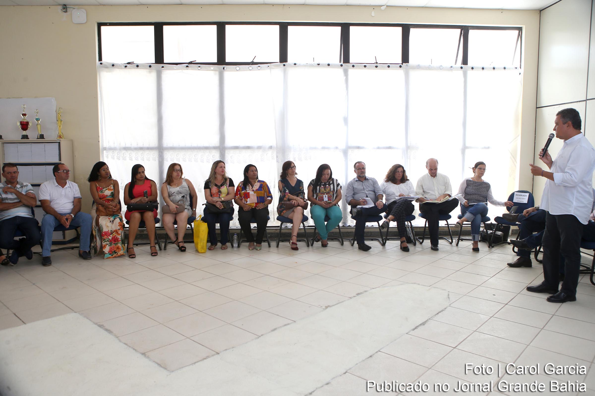 Governador Rui Costa participa de reunião com gestores do Centro Educacional Deocleciano Barbosa de Castro em Jacobina.