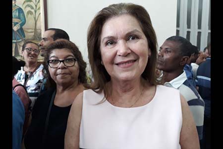 Repercutiu bastante, a entrevista da Primeira Dama da Cidade, medica Adenilda Martins, que fez grandes revelações ao programa do radialista Dilson Barbosa, na Princesa FM.