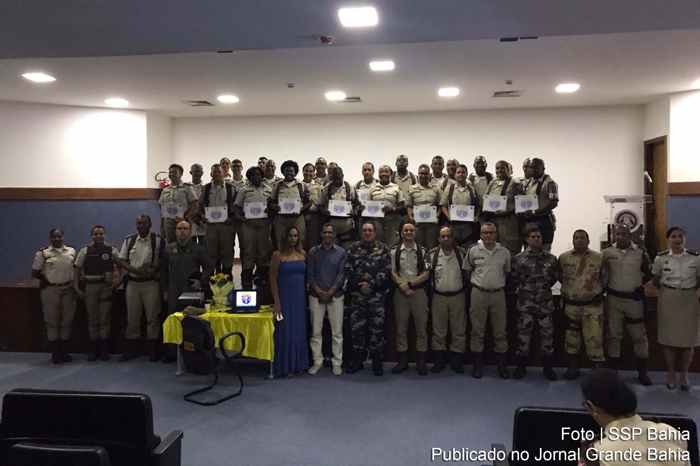 Trinta e um policiais militares concluíram a formação de 40 horas, em solenidade no auditório do Batalhão Especializado em Eventos.