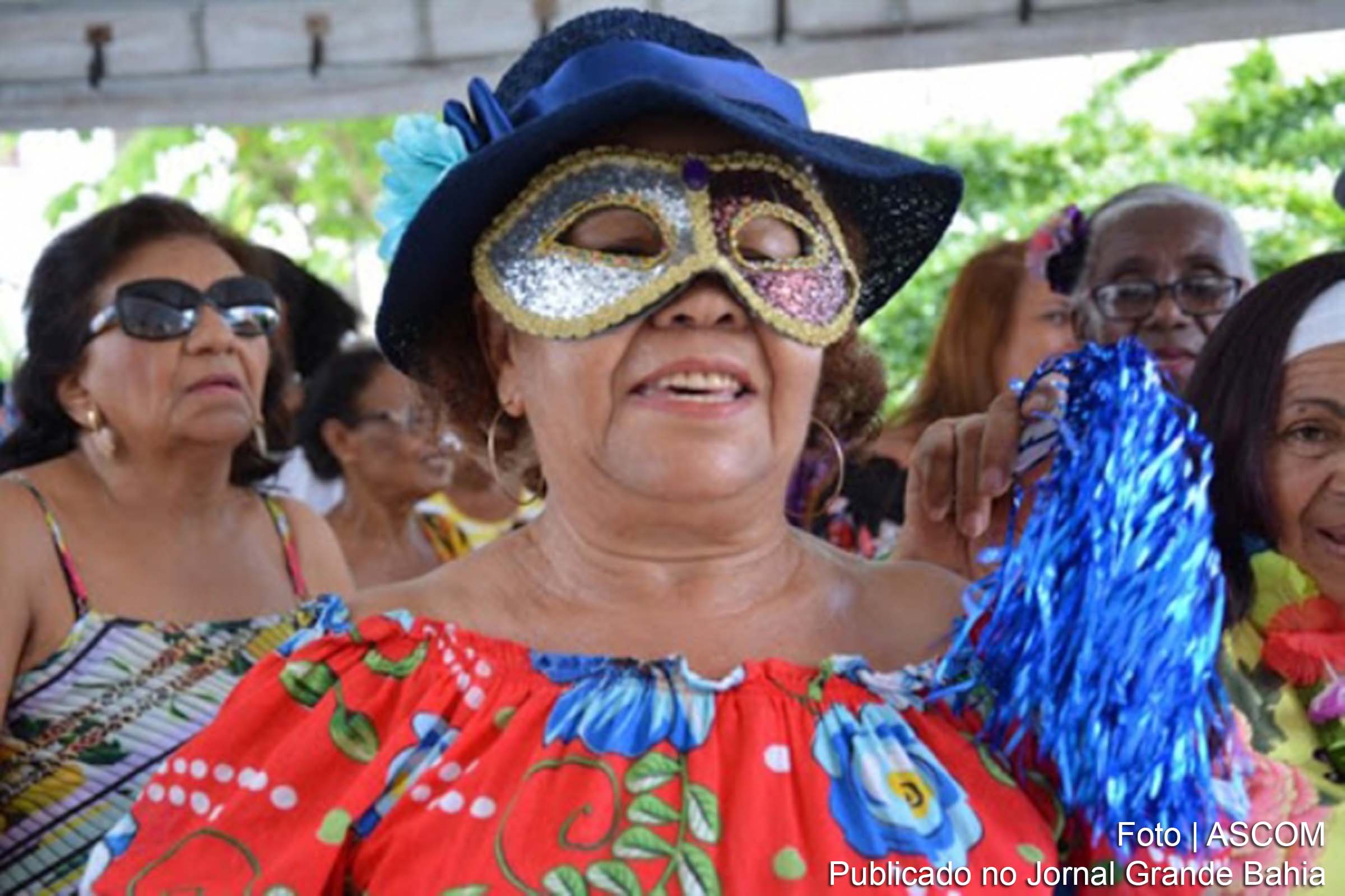 Centro de convivência Dona Zazinha Cerqueira promove Baile Carnavalesco da Pessoa Idosa.