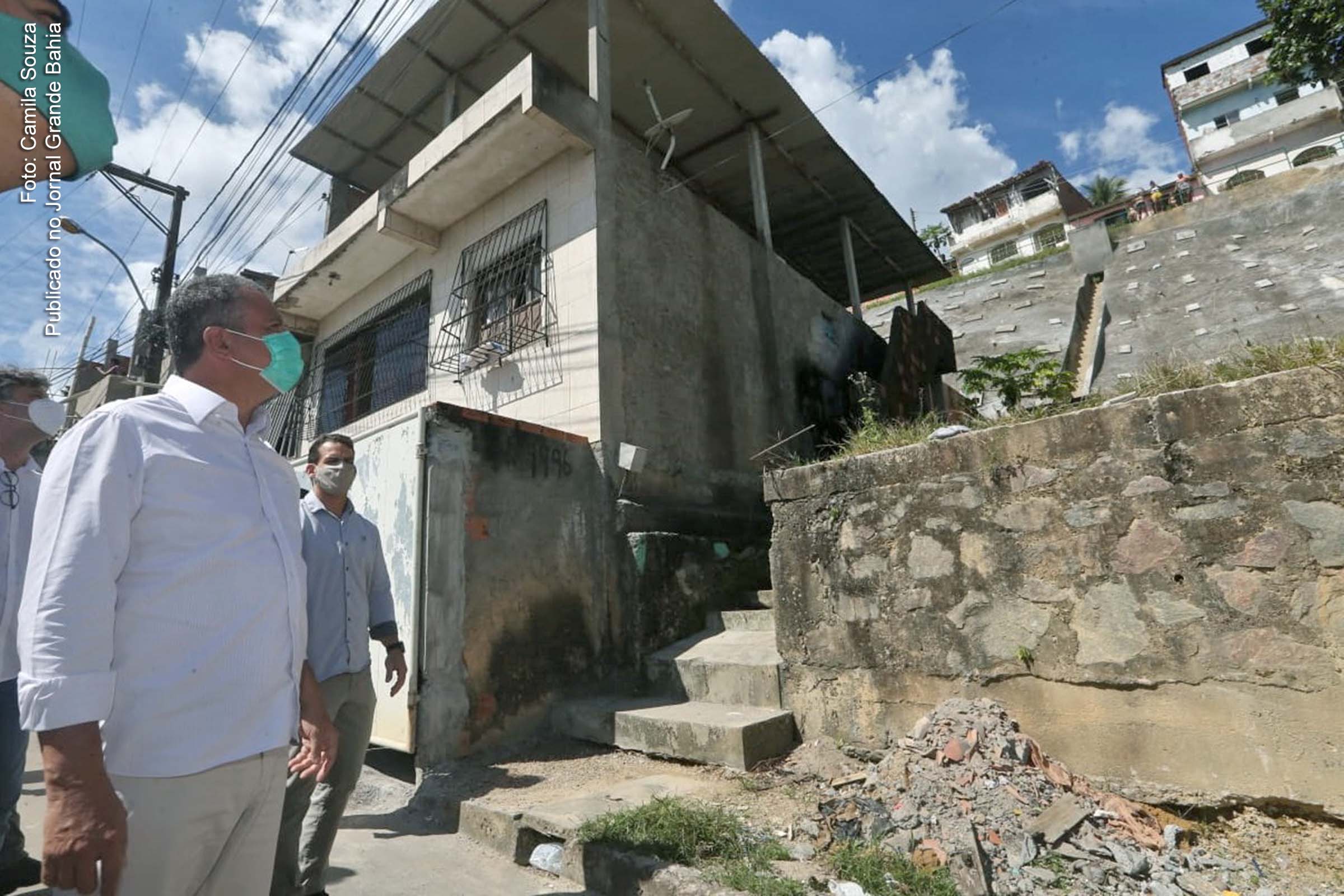 Governador Rui Costa vistoria e entrega requalificação do entorno do Estádio Municipal David Caldeira (Caldeirão) e obras de contenção de encosta em Candeias.