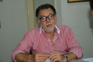 O secretário de Planejamento de Feira de Santana, Carlos Brito, venceu o coronavírus Covid-19 e já recebeu alta hospitalar.