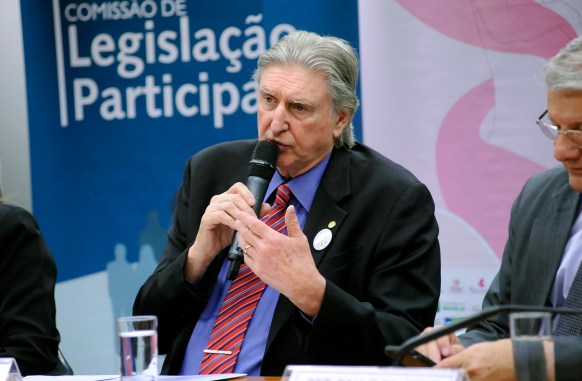 Cantor e ex-deputado Sérgio Reis (PRB-SP).