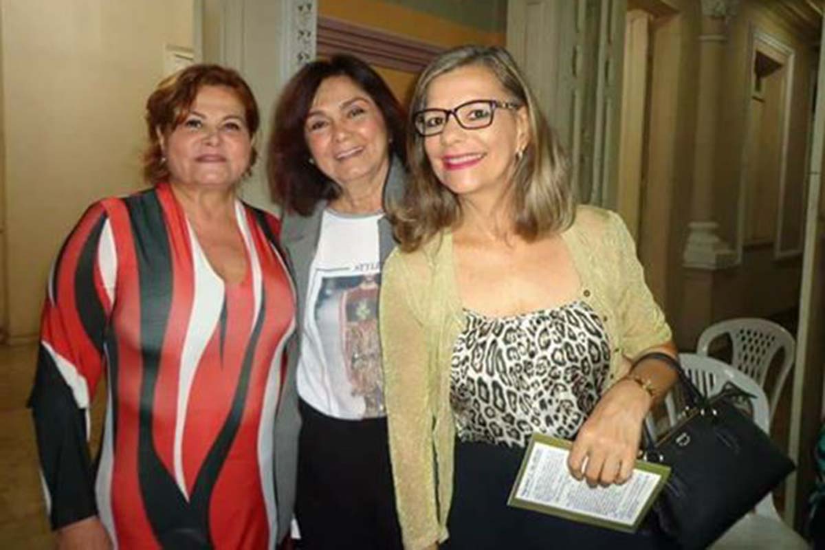Deusa Prado, Liduina Cordeiro e a colunista Lícia Silva.