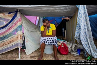 Para quem perdeu tudo, não restou que montar tendas em busca de um abrigo, como em Les Cayes, um dos locais mais atingidos pelo terremoto no Haiti.
