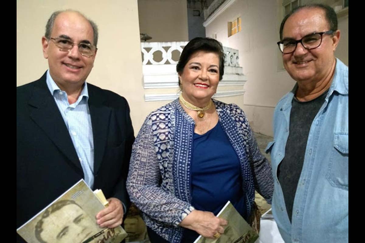 Senhora Ada Bahia, Carlitinho Bahia e Jose Brandão.