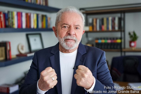 Lula: Os acionistas merecem ganhar alguma coisa, mas quem tem que ganhar com a Petrobras é o povo brasileiro, que é o criador da Petrobras.