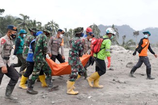 De acordo com a Agência Nacional de Desastres da Indonésia, o número de mortos subiu de 22 para 34.