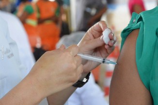 SMS continua a aplicação da primeira, segunda e terceira doses da vacina contra a Covid-19.