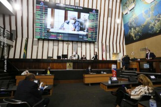 Presidente em exercício, deputado Paulo Rangel destacou “papel responsável dos parlamentares com os baianos”.