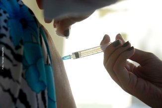 Ministério da Saúde falha em manter atualizada base de dados sobre Casos da Covid-19 e vacinação.
