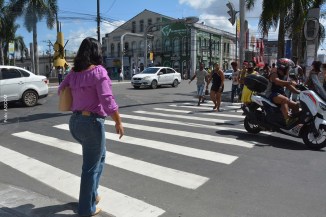 Equipes da Superintendência Municipal de Trânsito (SMT) começaram o serviço no cruzamento das Avenidas Getúlio Vargas e Senhor dos Passos.